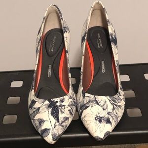 NWOT Rockport Floral Pumps
